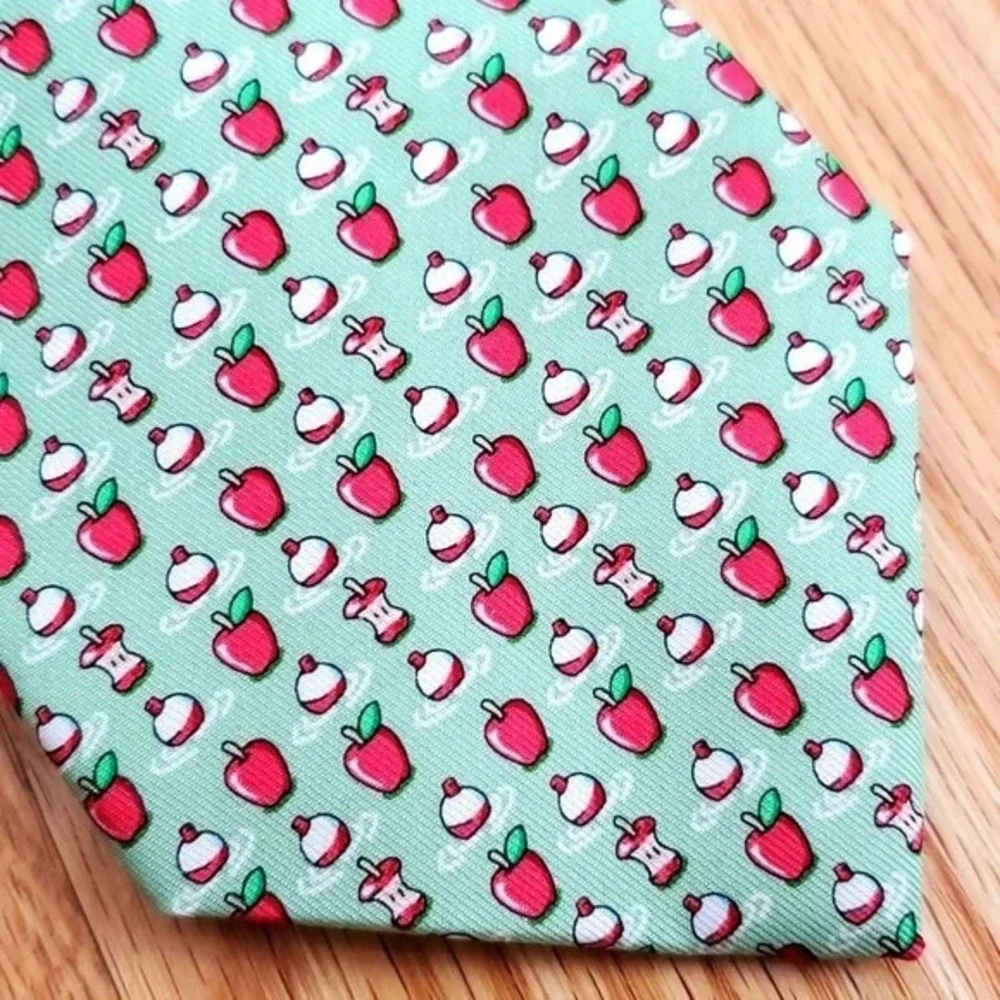 NWT Vineyard Vines boys silk tie Bobbing for Apples Green Shep & Ian Preppy Kids